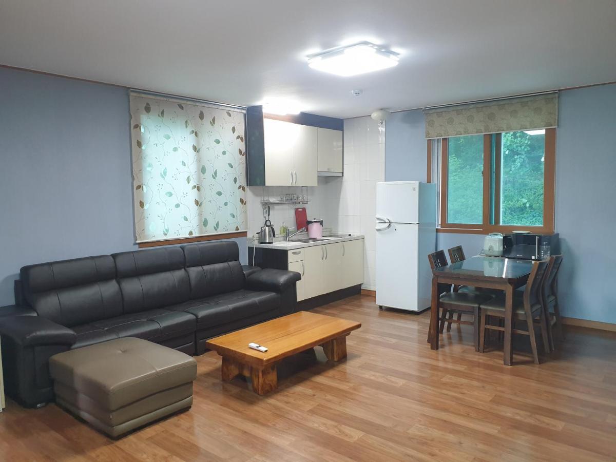 Lahoya Pension Chuncheon Exterior foto